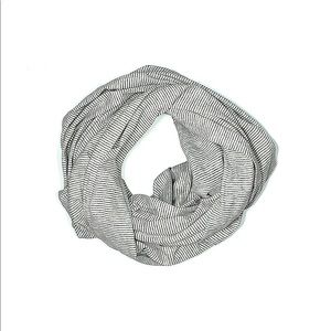 Lululemon vinyasa scarf